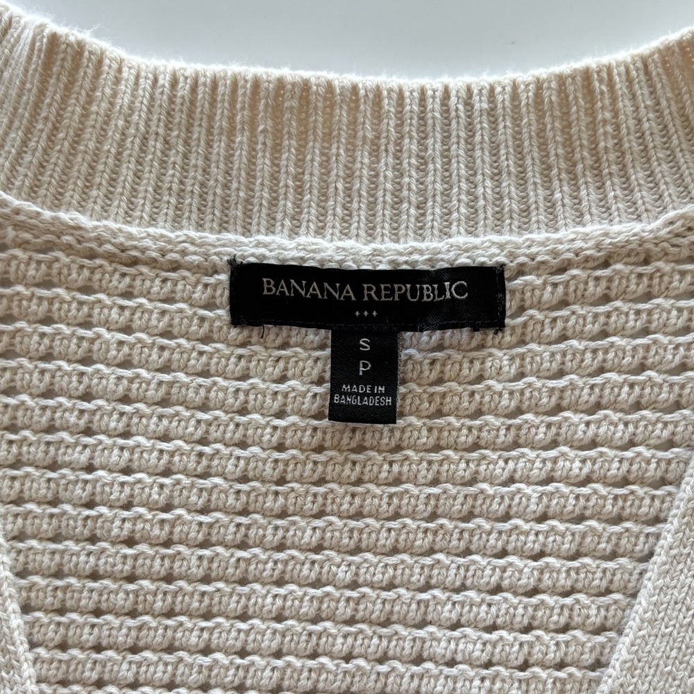 Banana Republic Women's Cream Button-Up Sweater - Picture 5 of 8
